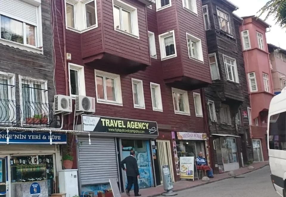 Sultan Apartments