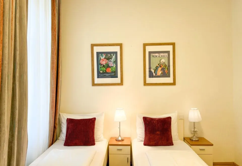 Riess City Hotel - Self Check-IN