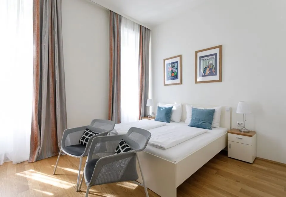 Riess City Hotel - Self Check-IN