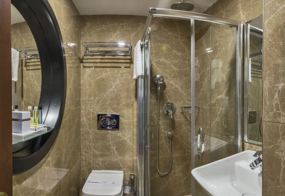 Eskar Hotel