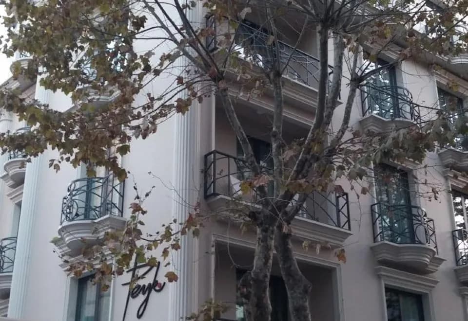 Peyk Hotel