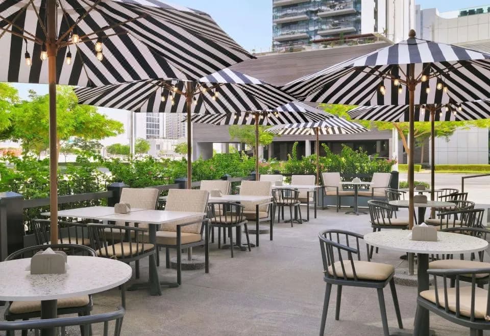 Mövenpick Hotel Apartments Downtown Dubai