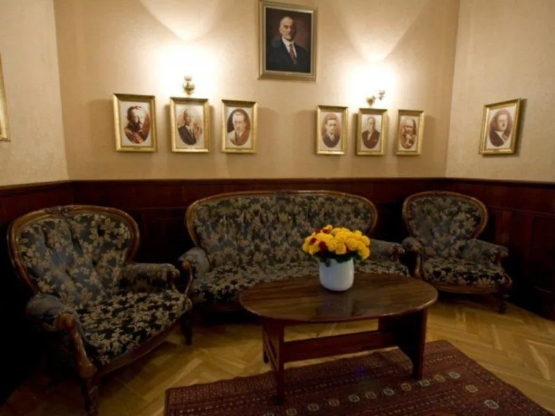 H15 Hotel Francuski