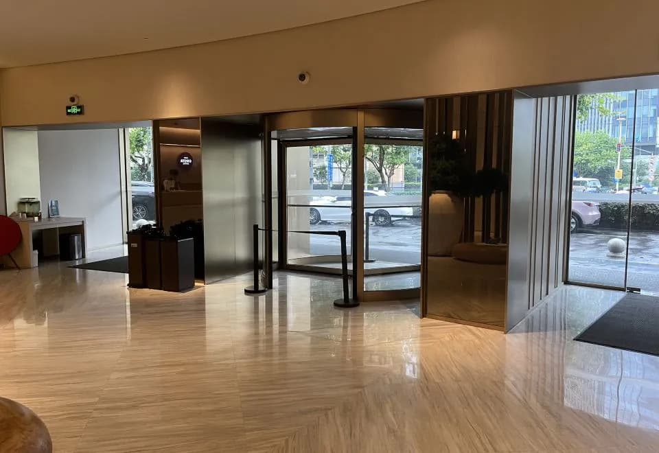 Ji Hotel (Shanghai Lujiazui Babaiban)