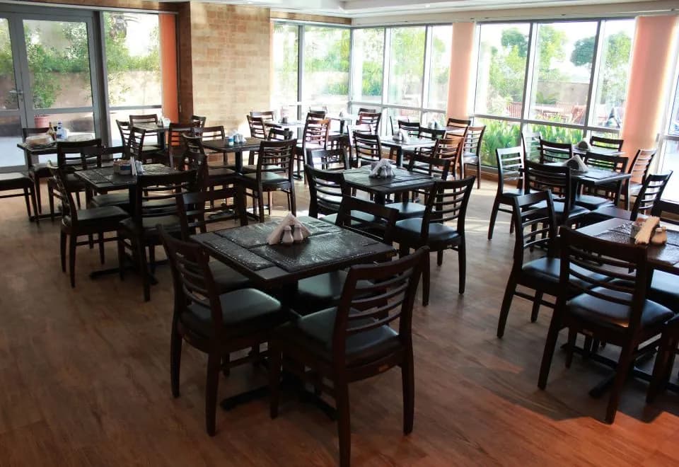 Tulip Creek Hotel Apartments