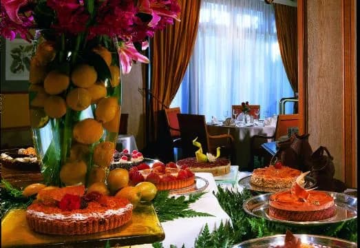 Al Khozama Hotel