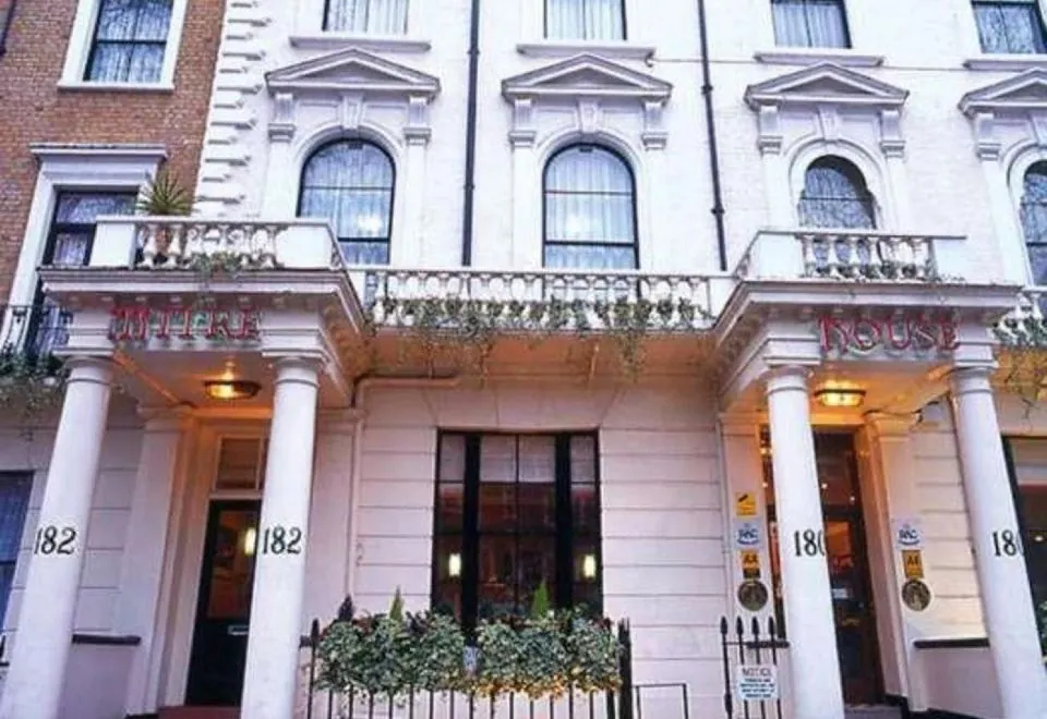 Mitre House Hotel