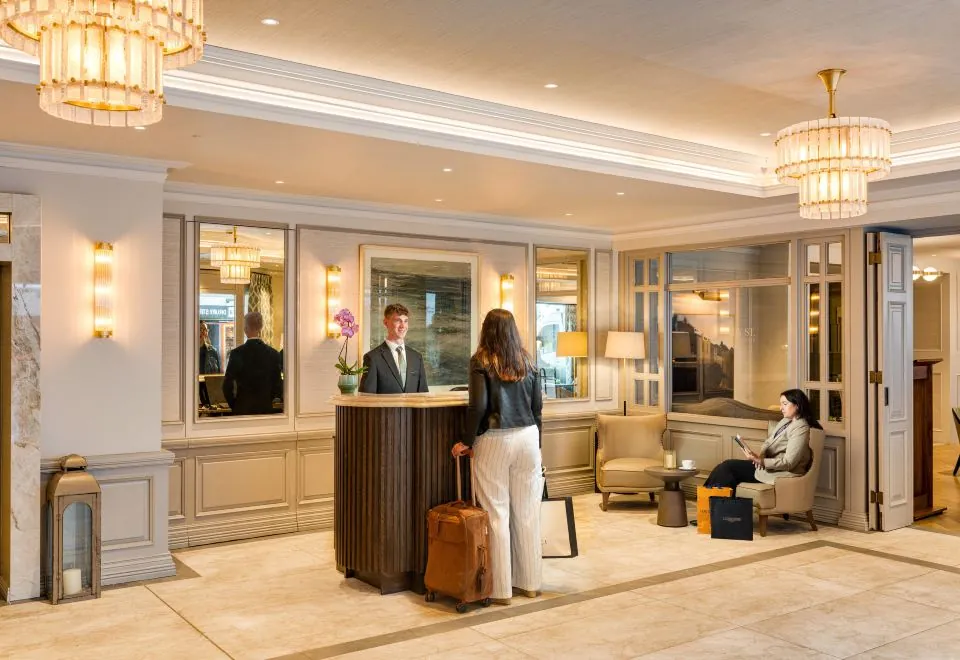 Brooks Hotel