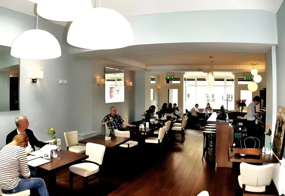 Phoenix Park Hotel