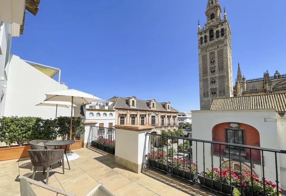 EME Catedral Hotel