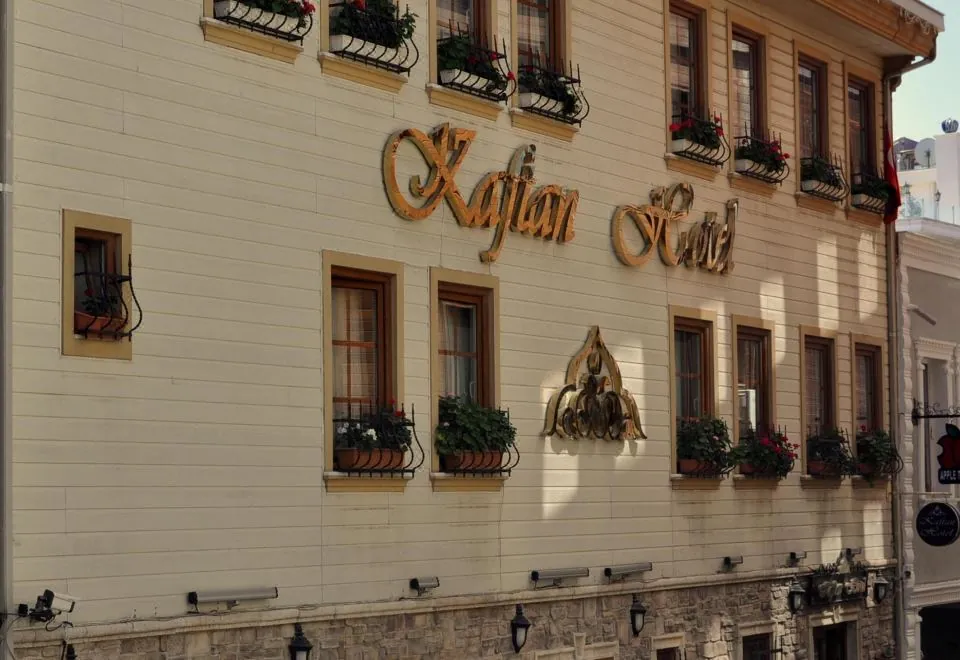 Kaftan Hotel