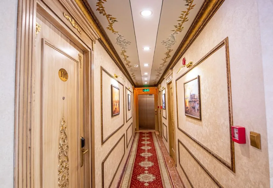 Kaftan Hotel