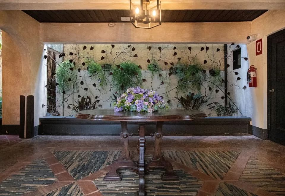 Porta Hotel Antigua