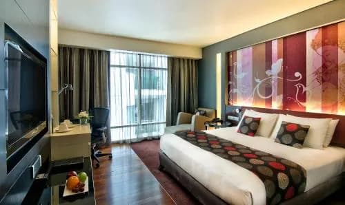 Park Plaza Bangkok Soi 18