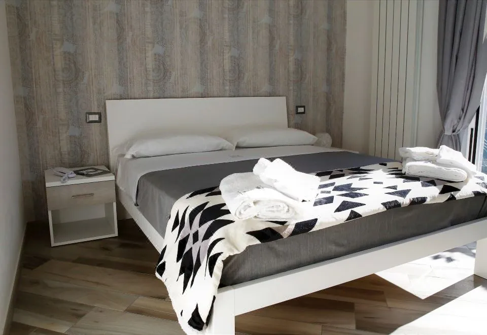 Hermes Rooms for Tourists