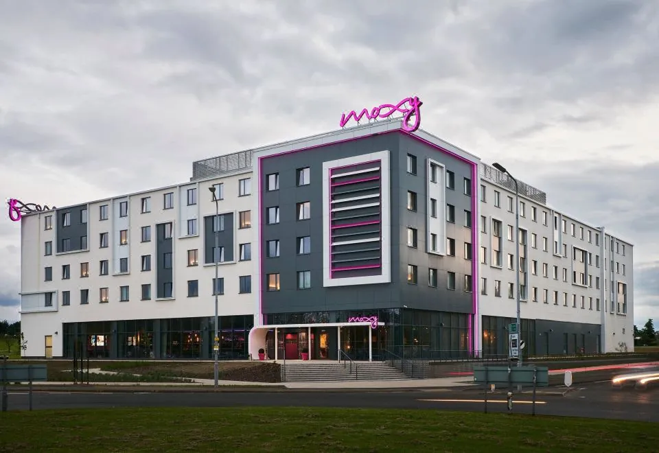 Moxy Edinburgh Airport