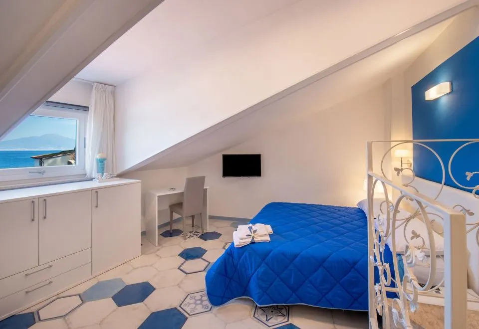 Caruso Sea View