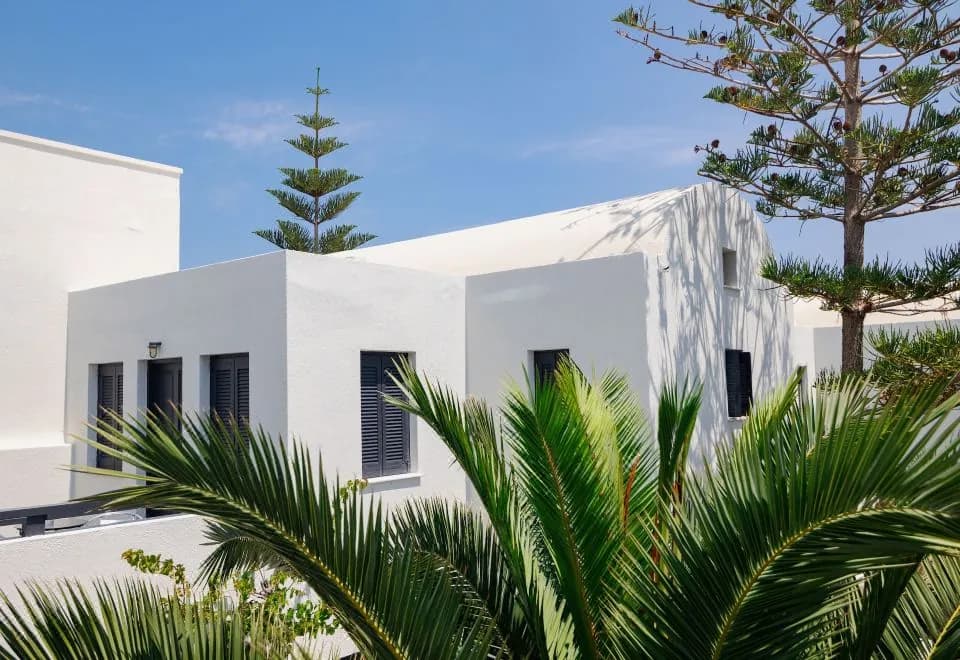 Scorpios Beach Hotel Apartments & Studios