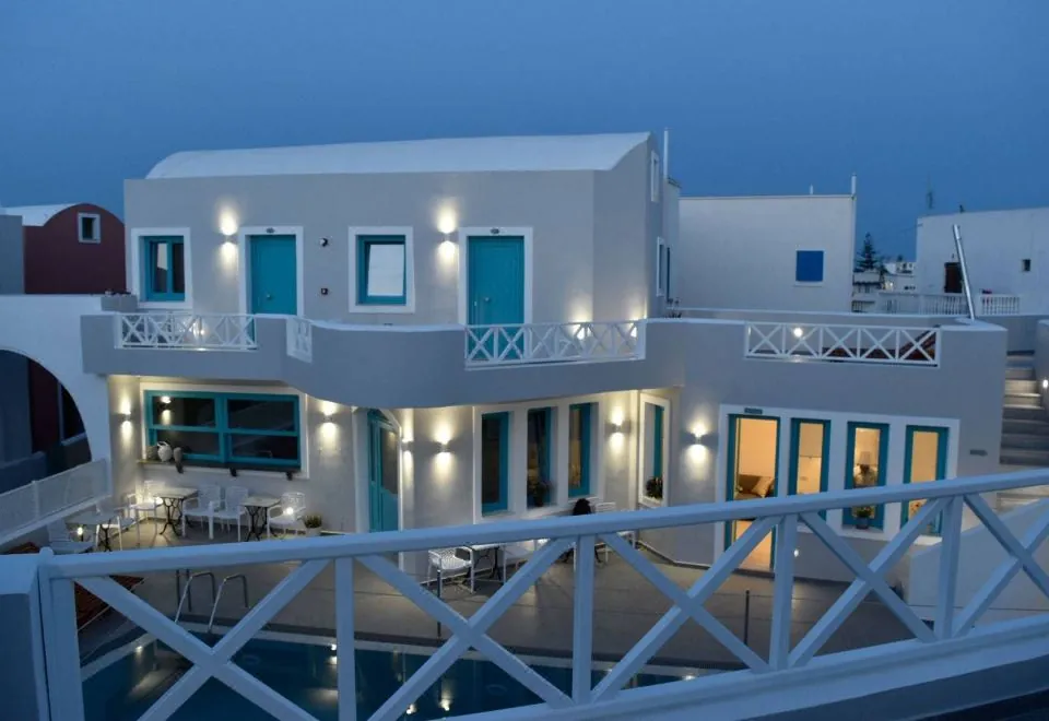 Nikolas Hotel