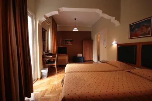 Adams Hotel