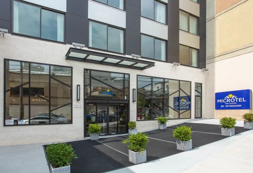 Microtel Inn by Wyndham Long Island City