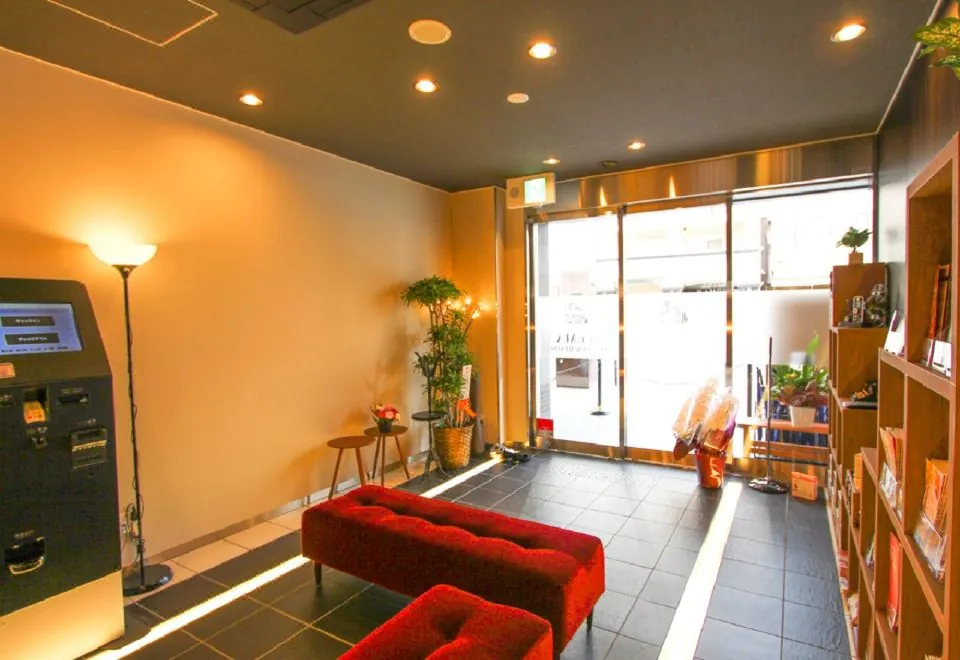 Hotel Livemax Shinsaibashi-East