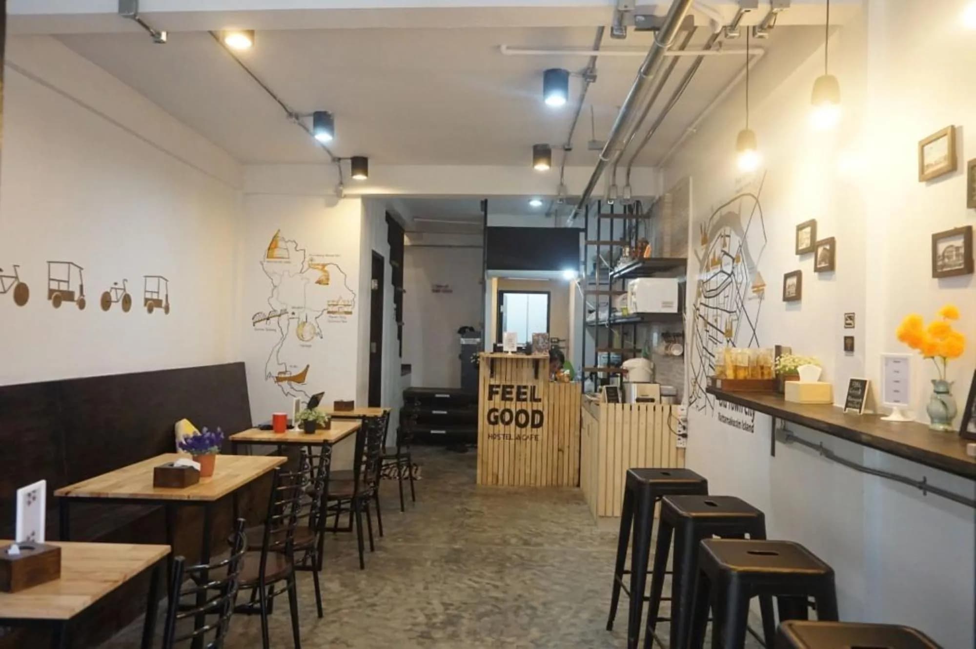 Feel Good Bangkok Hostel