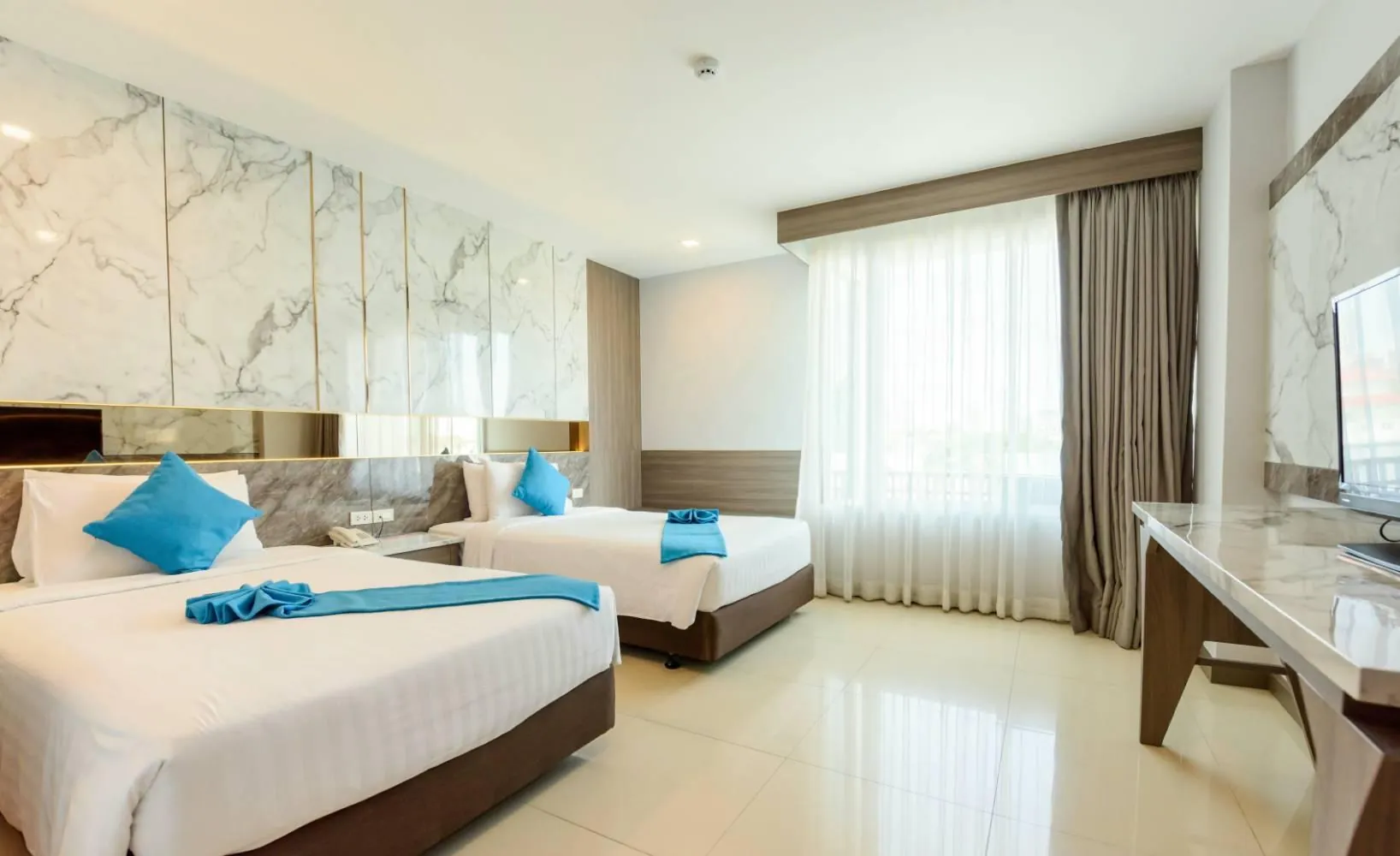 Crystal Luxury Hotel