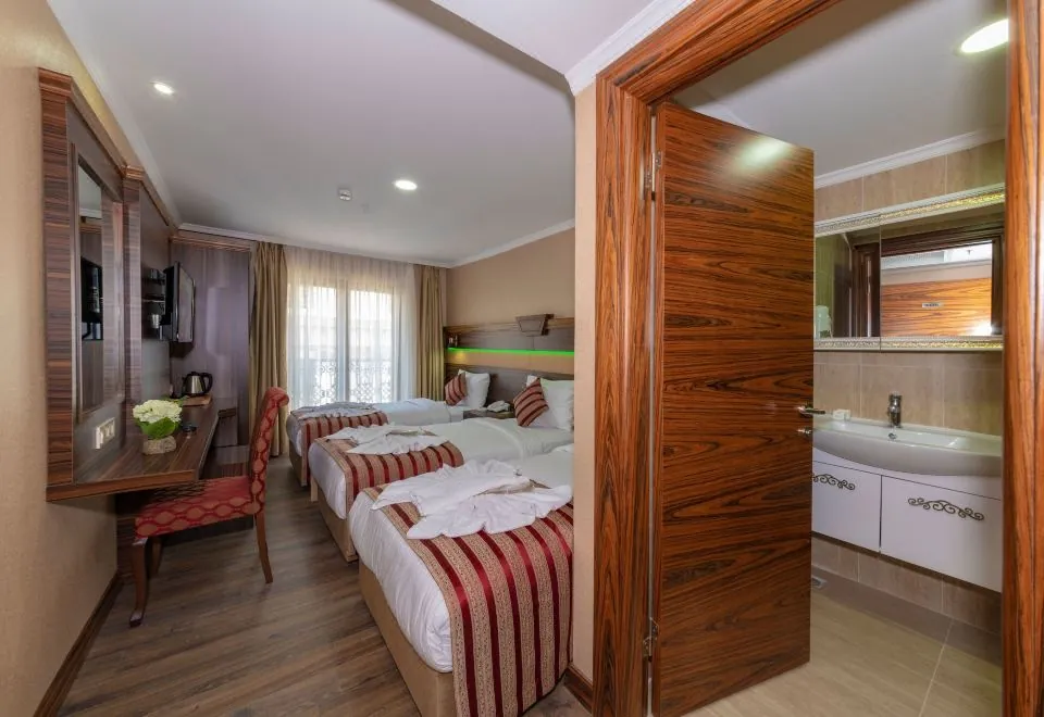 Vision Deluxe Hotel