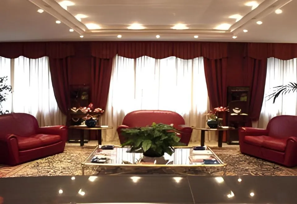 Hotel Crivi's