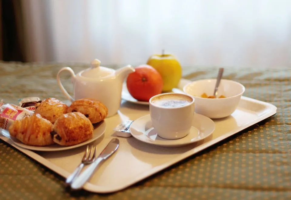 Hotel Arco Romana