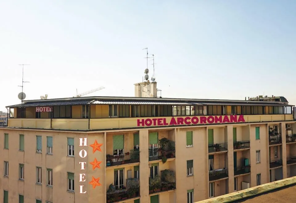 Hotel Arco Romana