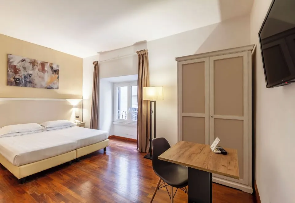 Inn Rome Rooms & Suites