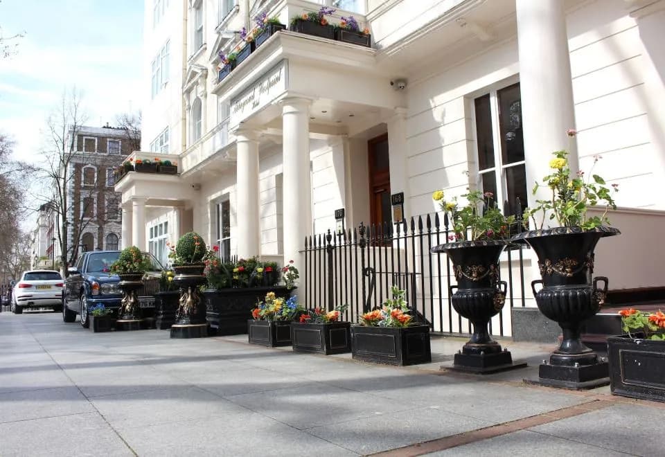 Aspen Serviced Apartments