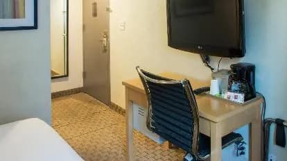 Hudson River Hotel