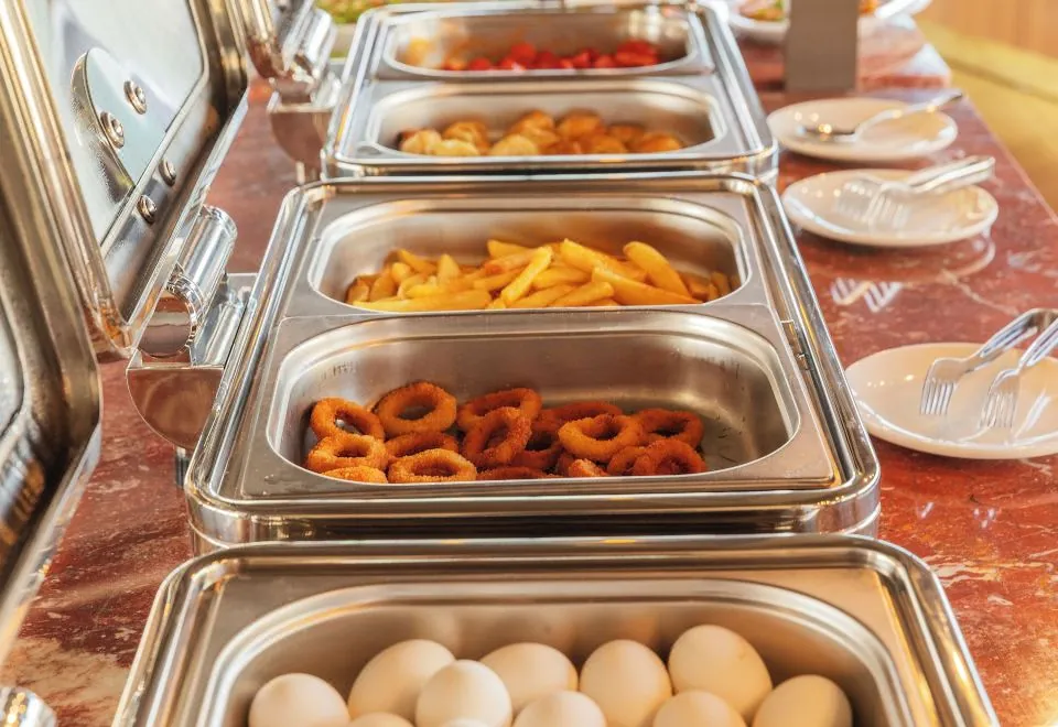 Azade Premier Hotel