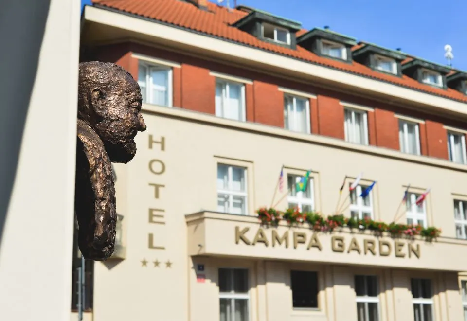 Pytloun Kampa Garden Hotel Prague