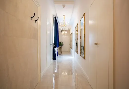 Split Best4Stay Luxury Rooms