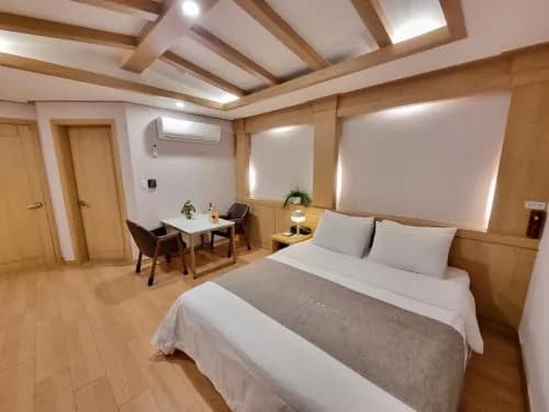 Lex Tourist Hotel
