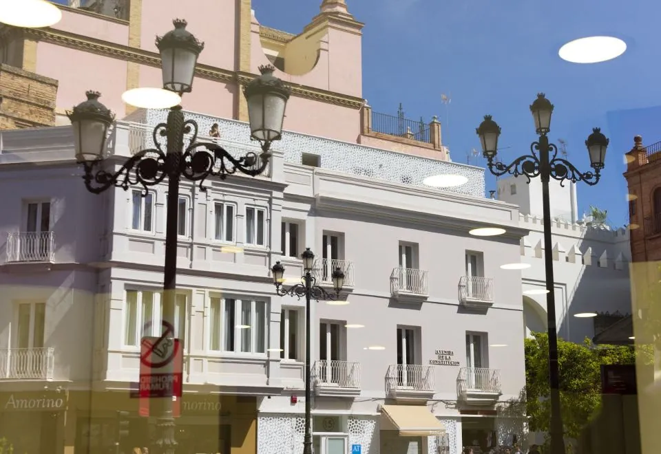 Torre Homenaje Historical Suites