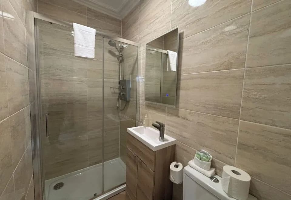 Clarin Guest House