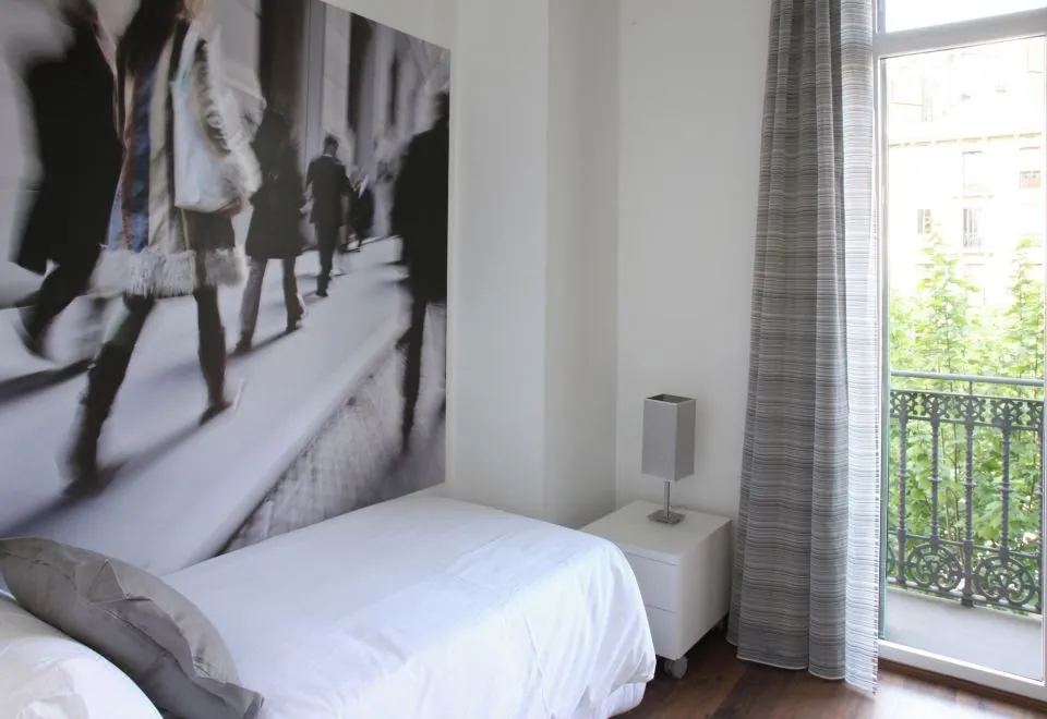 MH Apartments Suites