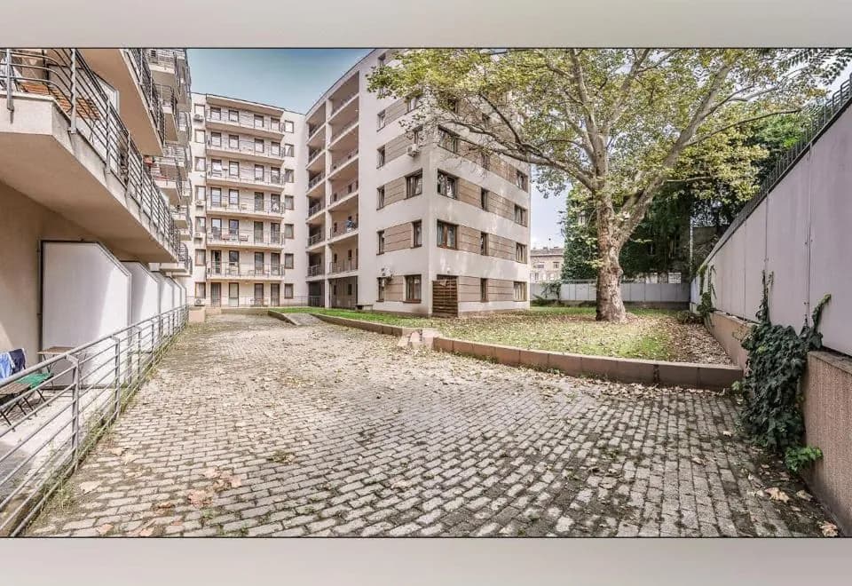 Prince Apartments