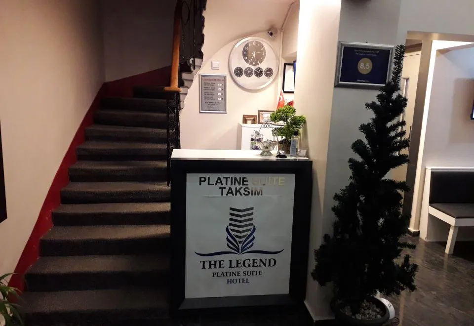 The Legend Platine Suite