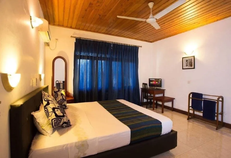 Tamarind Tree Inn