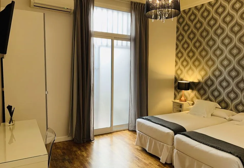 Aptbcn Super Balmes Guest House