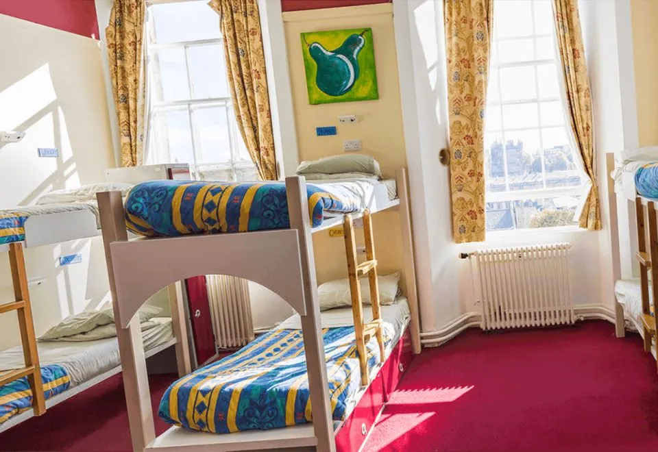 Castle Rock Hostel - Adult Only