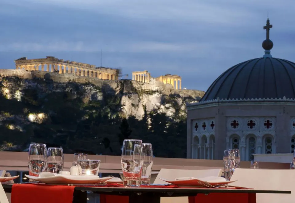 Athens Status Suites