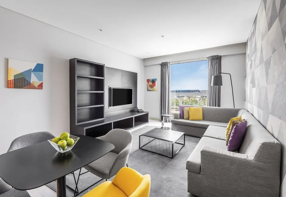 Studio M Arabian Plaza Hotel & Hotel Apartments