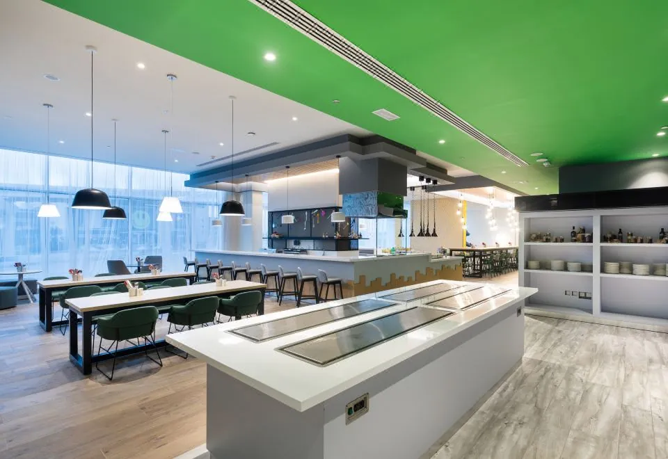 Studio M Arabian Plaza Hotel & Hotel Apartments